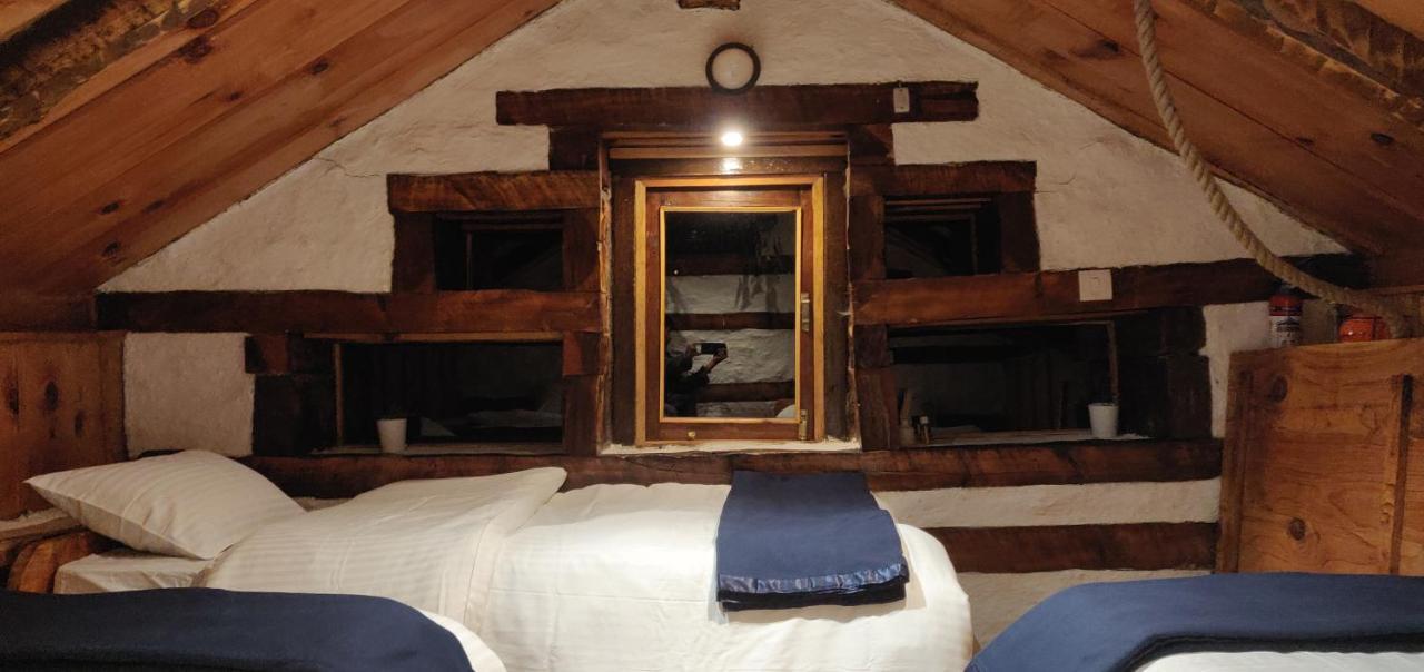 Parvatis Lap Luxury Hostel & Camps Kasol Eksteriør billede