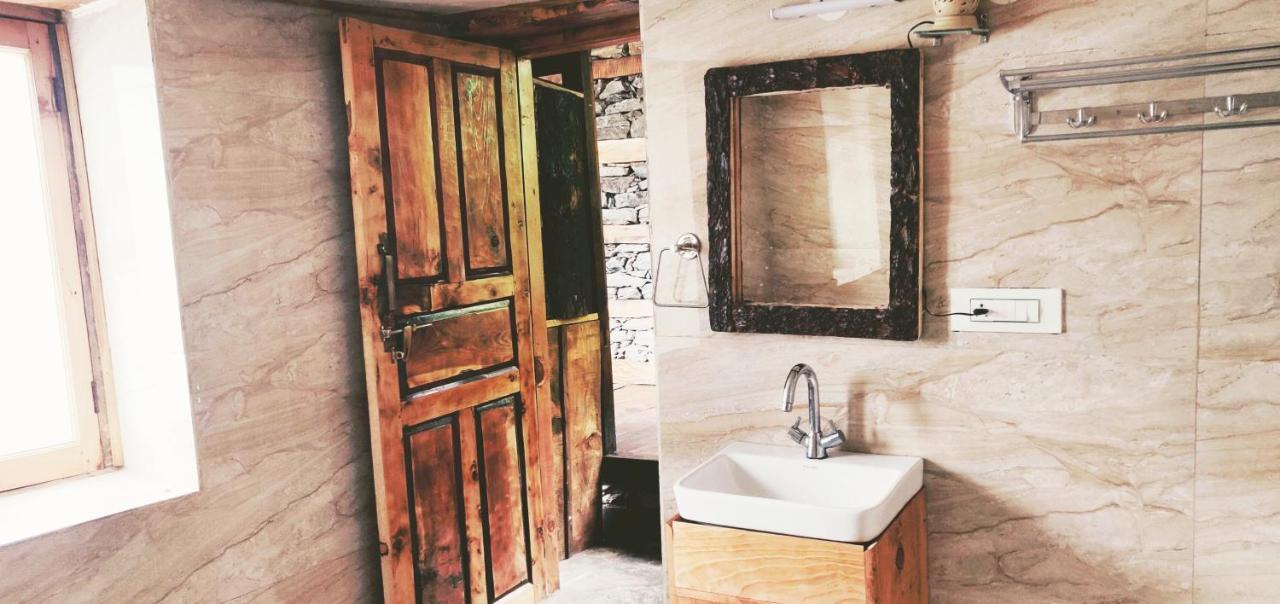 Parvatis Lap Luxury Hostel & Camps Kasol Eksteriør billede