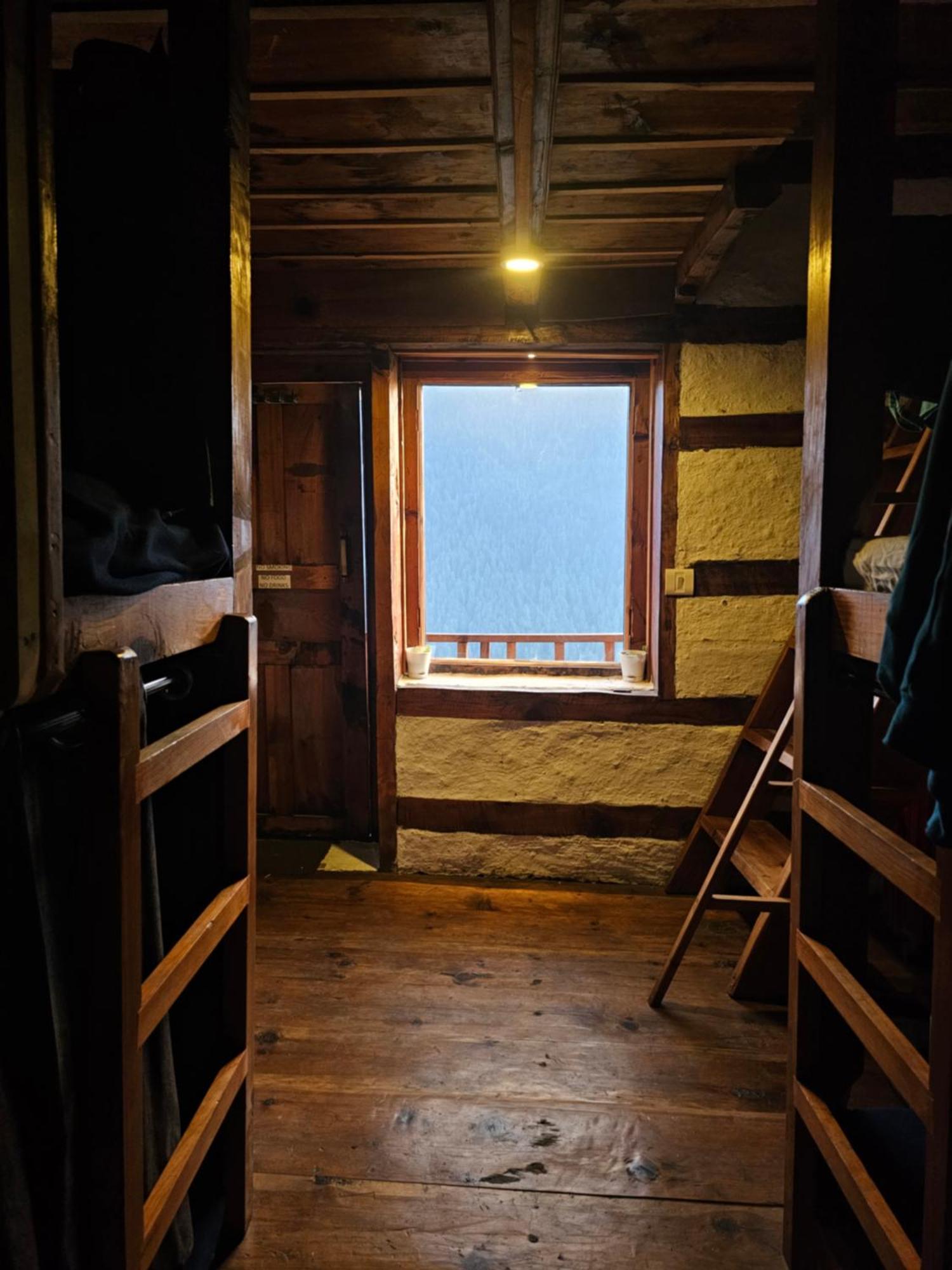 Parvatis Lap Luxury Hostel & Camps Kasol Eksteriør billede
